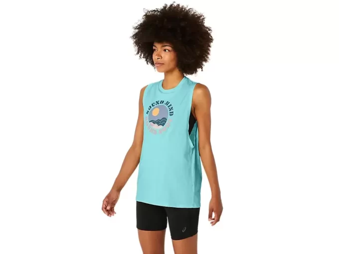 ASICS MUSCLE T-SHIRT MIT SLOGAN „SUN IN THE SKY“ FÜR DAMEN