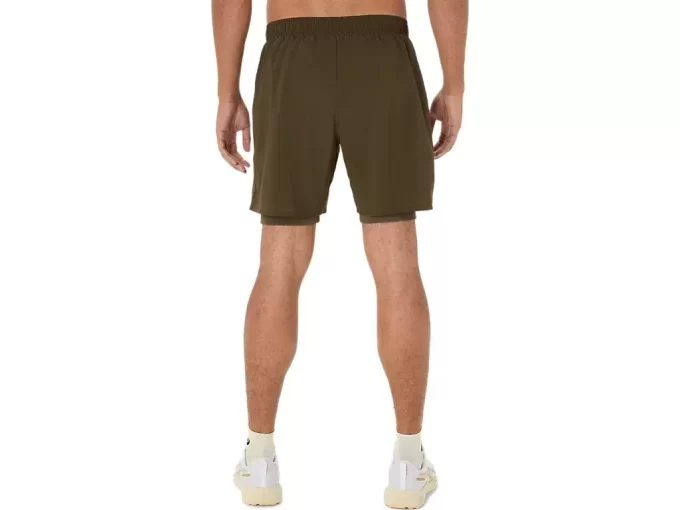 ASICS SILBERNE 2N1 7IN KURZE ASICS SILBERNE 2N1 7IN KURZE