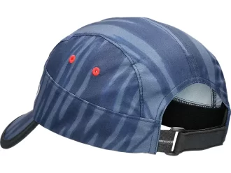 GRAFISCHE GEWEBTE KAPPE