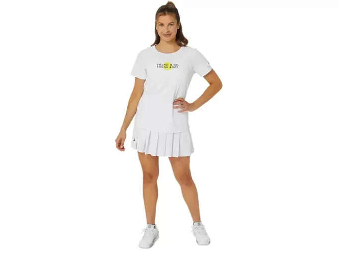 KLASSISCHES GRAFIK-T-SHIRT FÜR DAMEN KLASSISCHES GRAFIK-T-SHIRT FÜR DAMEN