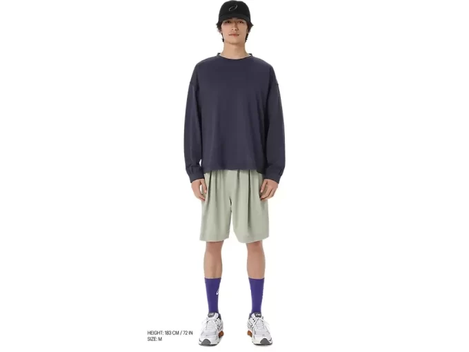 LANGÄRMELIGER RUNDHALSAUSSCHNITT LANGÄRMELIGER RUNDHALSAUSSCHNITT