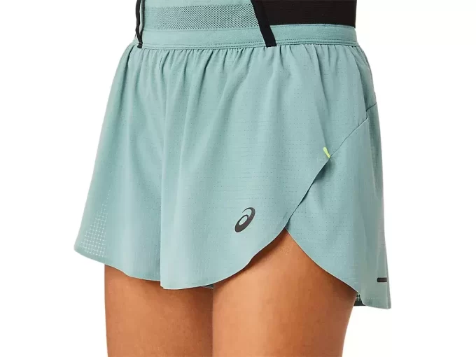 METARUN SPLIT SHORT METARUN SPLIT SHORT