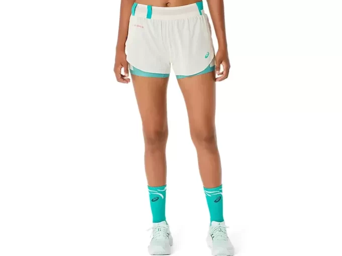 METARUN SPLIT SHORT IN LIMITIERTER SERIEN METARUN SPLIT SHORT IN LIMITIERTER SERIEN