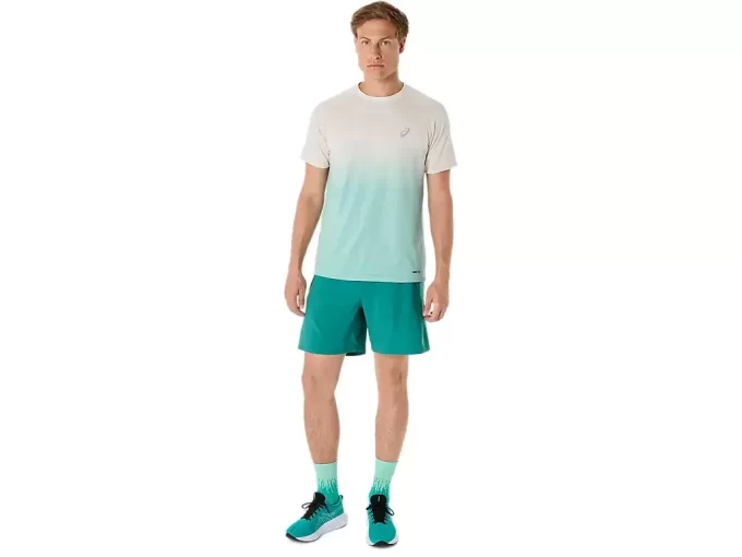 NAHTLOSES KURZARM-OBERTEIL FÜR HERREN NAHTLOSES KURZARM-OBERTEIL FÜR HERREN