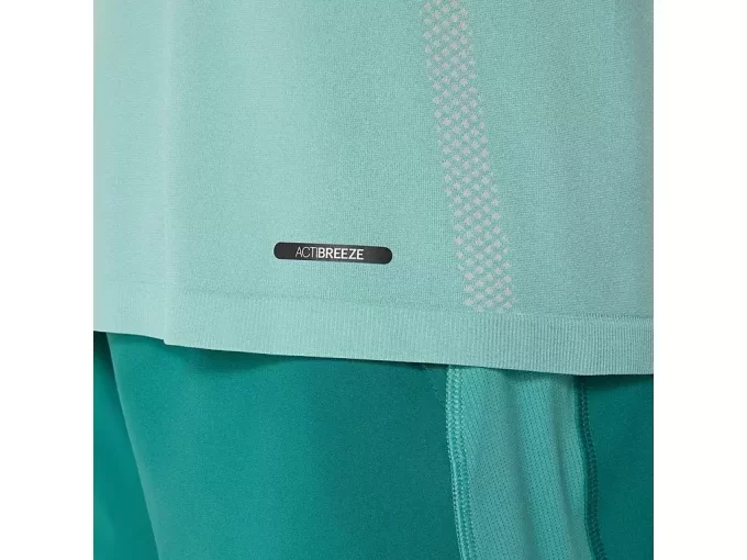 NAHTLOSES LANGARM-TOP FÜR HERREN NAHTLOSES LANGARM-TOP FÜR HERREN