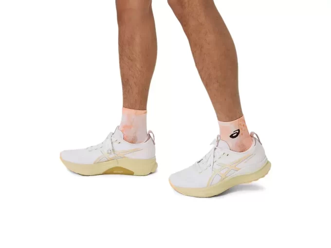 PERFORMANCE RUN QUARTER SOCK PERFORMANCE RUN QUARTER SOCK