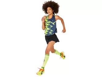 TANK MIT LEICHTER GRAFIK