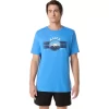 UNISEX ASICS EST 1977 MOUNTAIN T-SHIRT UNISEX ASICS EST 1977 MOUNTAIN T-SHIRT