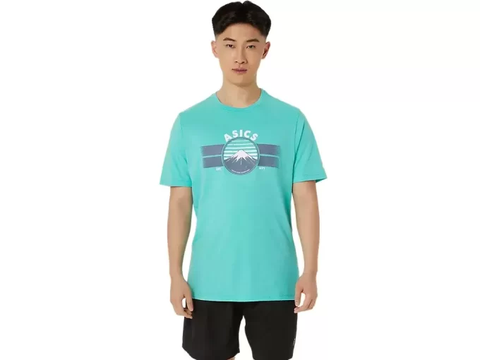 UNISEX ASICS EST 1977 MOUNTAIN T-SHIRT UNISEX ASICS EST 1977 MOUNTAIN T-SHIRT