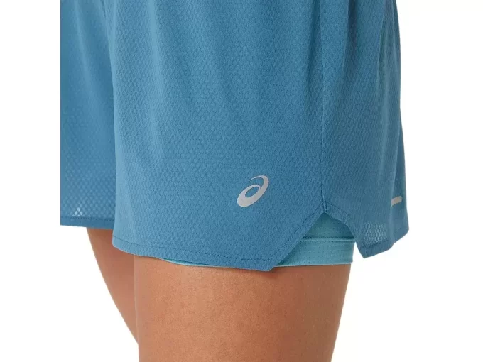 VENTILATE 2-N-1 3,5-Zoll-Shorts für Damen VENTILATE 2-N-1 3,5-Zoll-Shorts für Damen