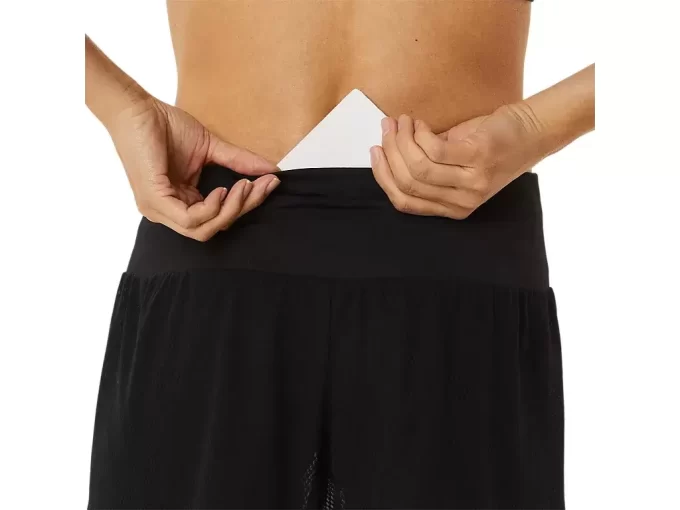 VENTILATE 2-N-1 3,5-Zoll-Shorts für Damen VENTILATE 2-N-1 3,5-Zoll-Shorts für Damen